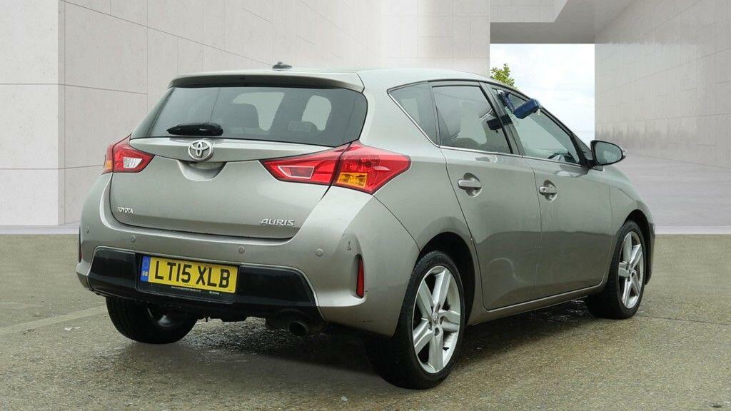 Toyota Auris Excel Brown #4