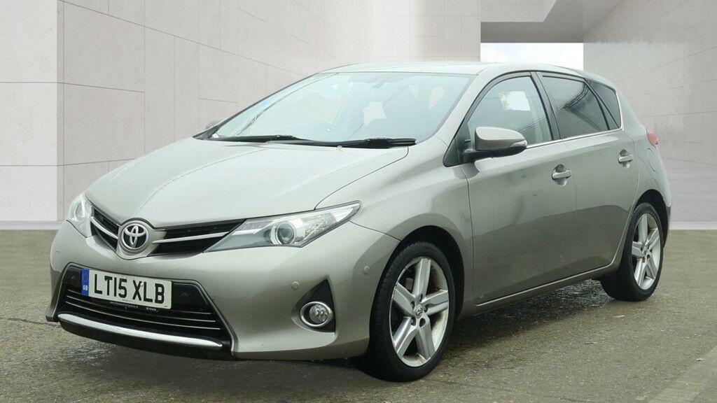 Toyota Auris Excel Brown
