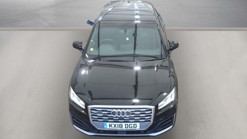 Audi Q2 S Line Black #4