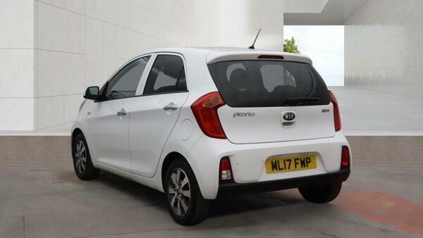 Kia Picanto Se White #5