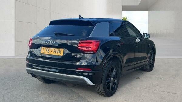 Audi Q2 S Line Black #2