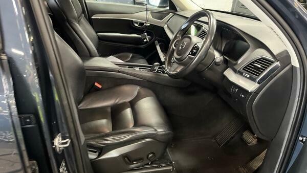 Volvo XC90 Momentum Blue #5