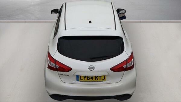 Nissan Pulsar N-tec White #6