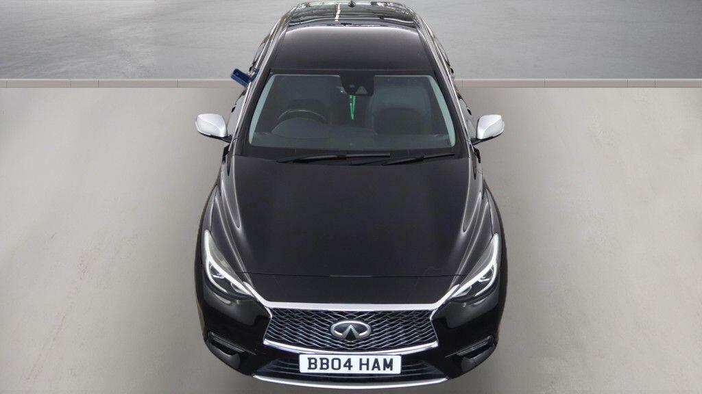 Infiniti Q30 1.6T Se Dct Business Pack White #10