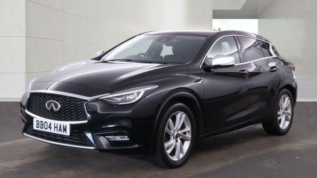 Infiniti Q30 Business Executive Black