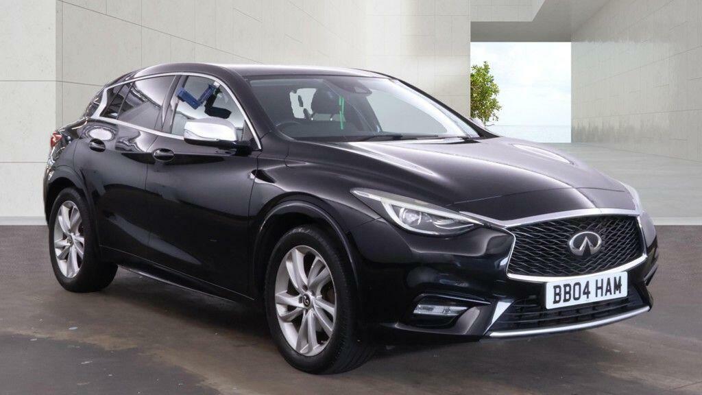 Infiniti Q30 Business Executive Black #3