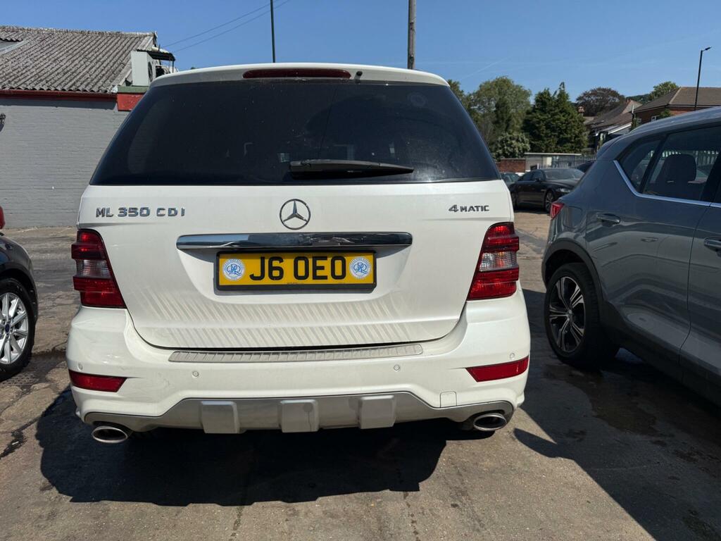 Mercedes-Benz M Class Sport White #4