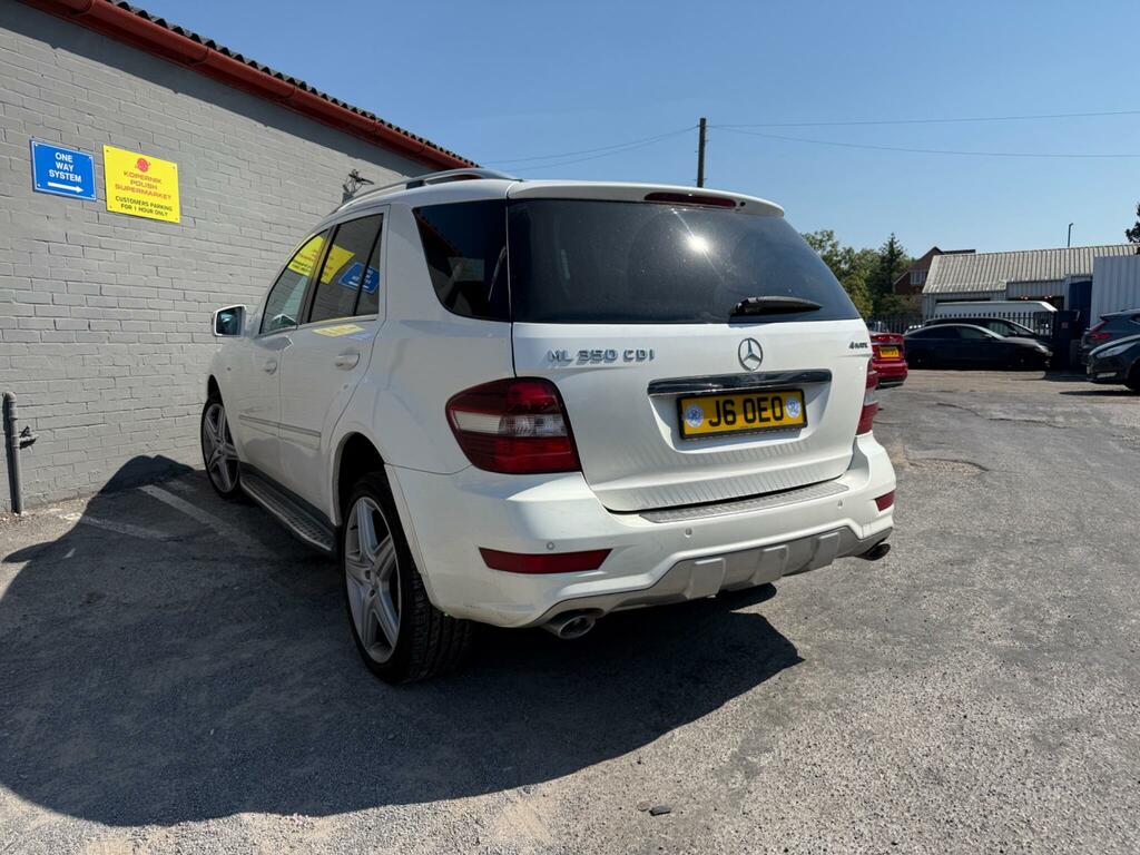 Mercedes-Benz M Class Sport White #5