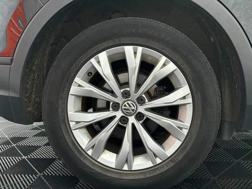 Volkswagen Tiguan 2.0 Tdi 190 4Motion R-line Dsg Estate Grey #18