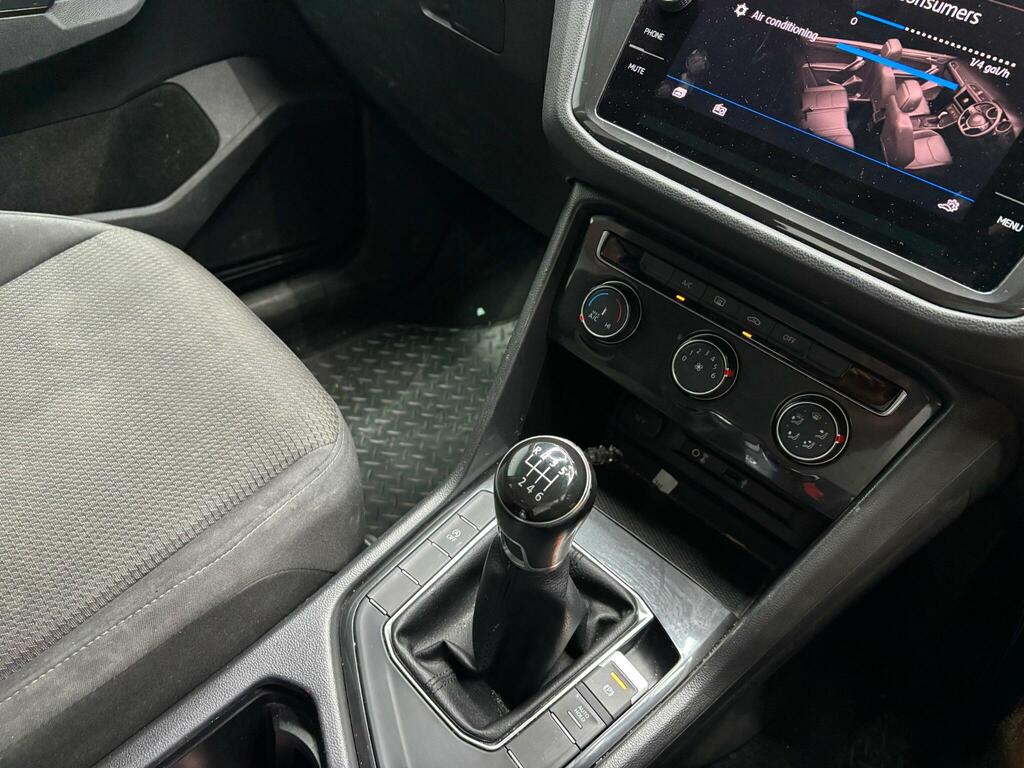 Volkswagen Tiguan S Black #6