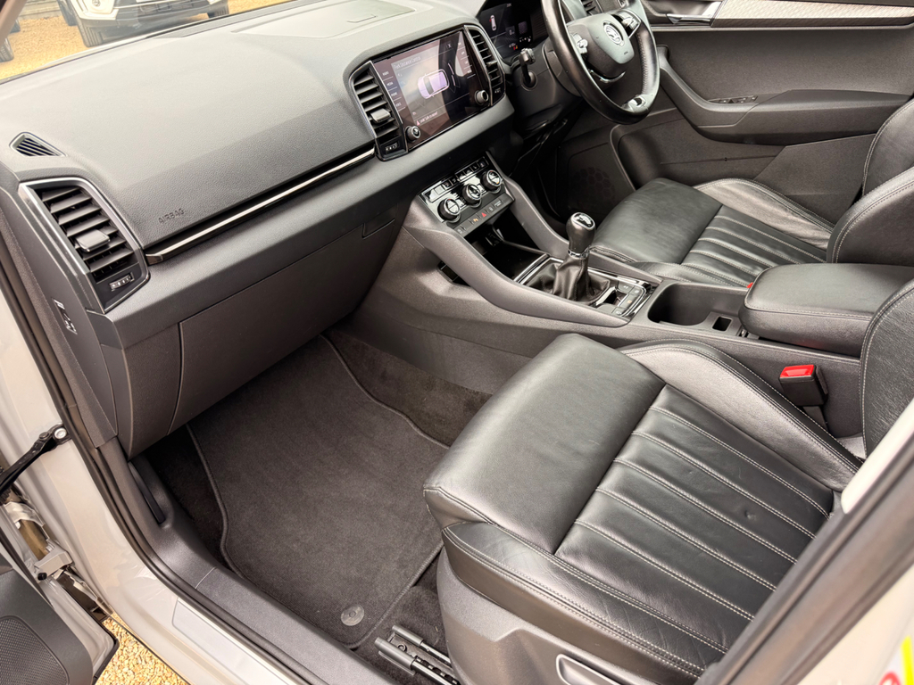 Skoda Karoq 1.5 Tsi Act Se L Suv Euro 6 Ss GU72ECZ #2