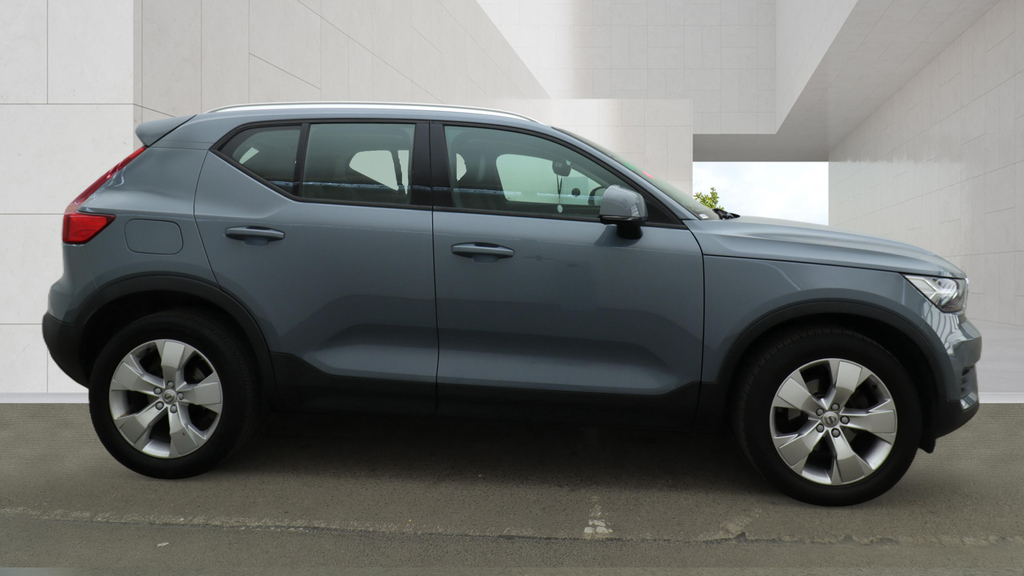 Volvo XC40 1.5 T3 Momentum Suv Euro 6 Ss #2