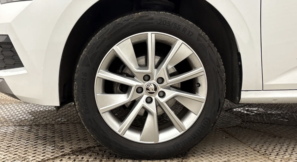 Skoda Kamiq 1.0 Tsi Se Suv Dsg Euro 6 Ss 110 Ps  #6