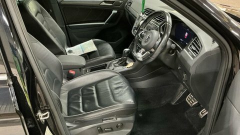 Volkswagen Tiguan 2.0 Tdi Bluemotion Black #2