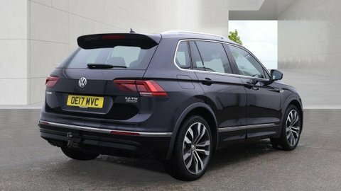 Volkswagen Tiguan 2.0 Tdi Bluemotion Black #3