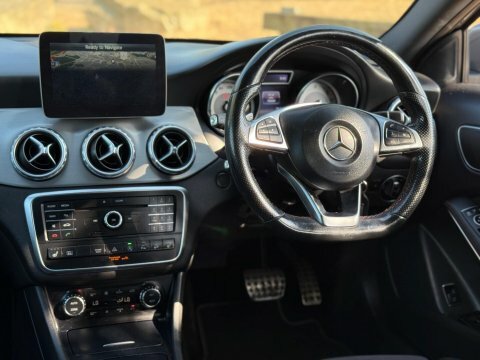 Mercedes-Benz GLA Class 1.6 Gla200 Sport Suv 7G-dct Euro 6 Ss Black #31