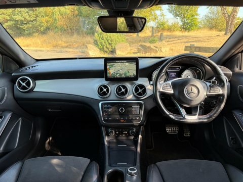 Mercedes-Benz GLA Class 1.6 Gla200 Sport Suv 7G-dct Euro 6 Ss Black #30