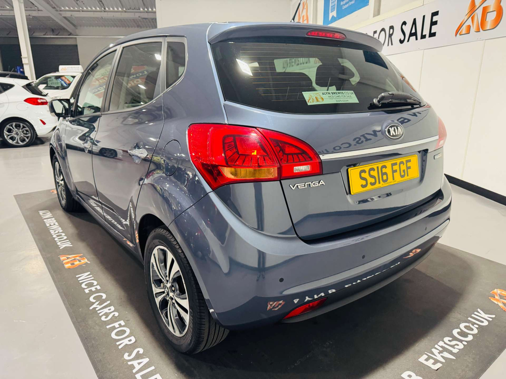 Kia Venga 4 Crdi Isg Blue #4