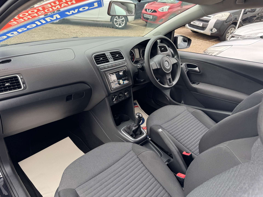 Volkswagen Polo 1.4 Match Edition Silver #23