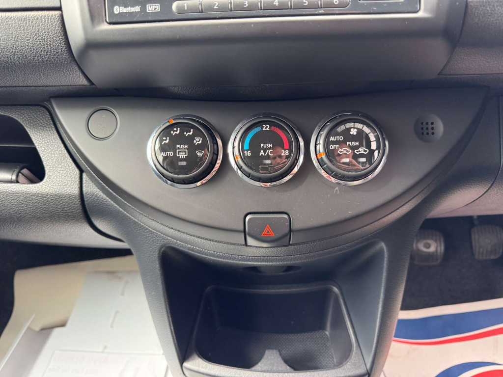 Nissan Note 2012 Nissan Notenbsp1.4 16V N-tec Euro 5 Lo Blue #38