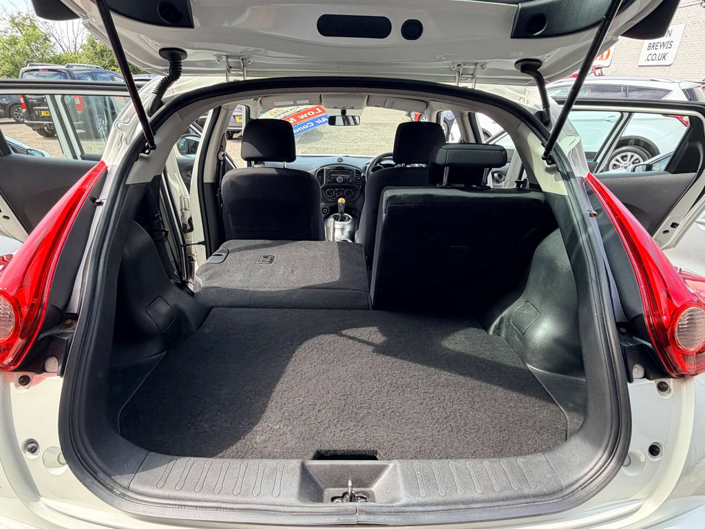 Nissan Juke 2011 1.6 Dig-t Tekna Suv Euro 5 Black #51