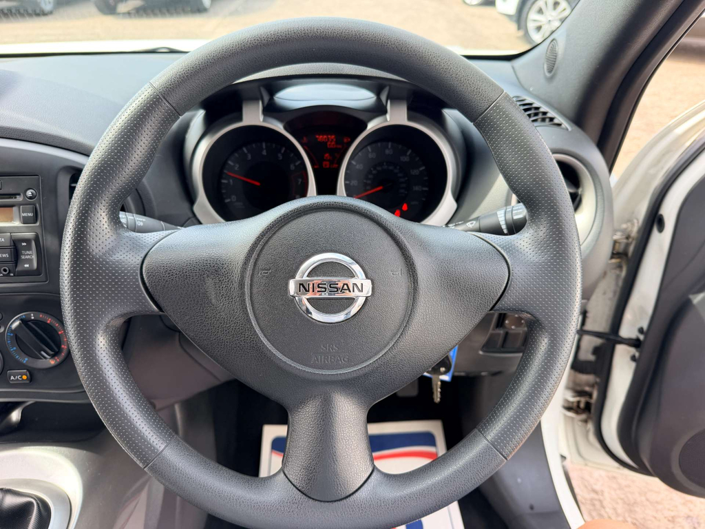 Nissan Juke 2011 1.6 Dig-t Tekna Suv Euro 5 Black #37