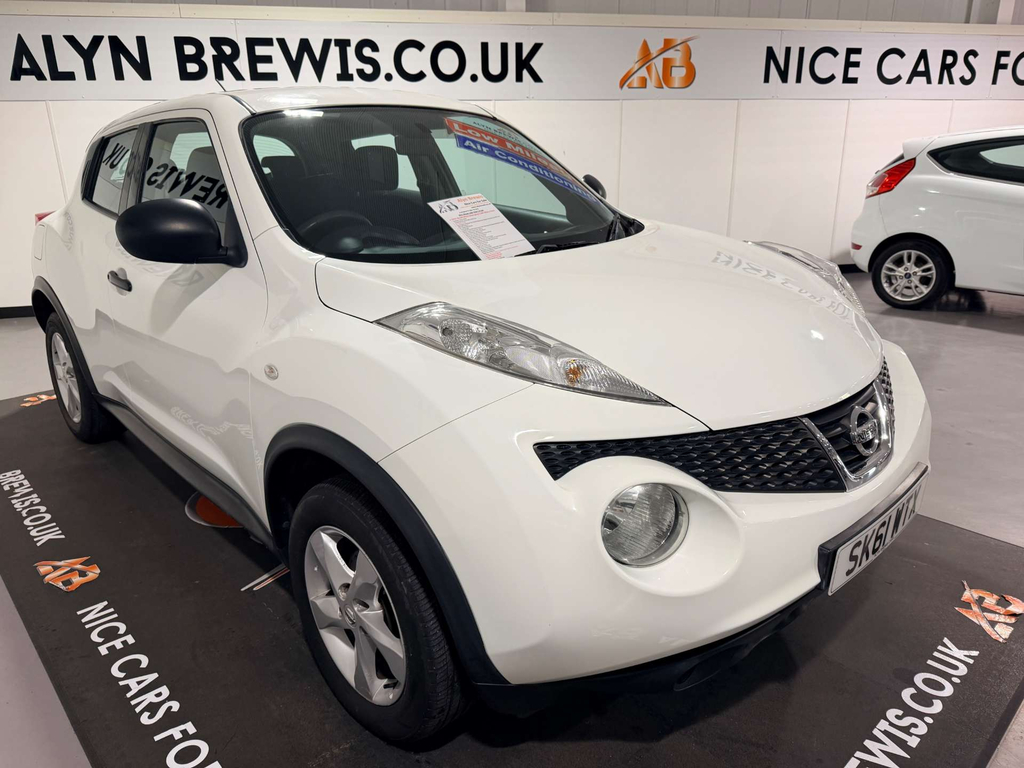 Nissan Juke 2011 1.6 Dig-t Tekna Suv Euro 5 Black #2