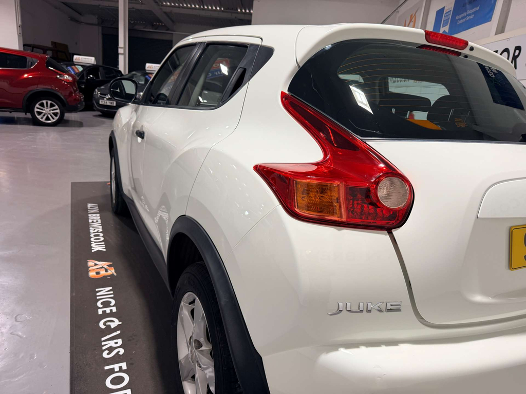 Nissan Juke 2011 1.6 Dig-t Tekna Suv Euro 5 Black #7