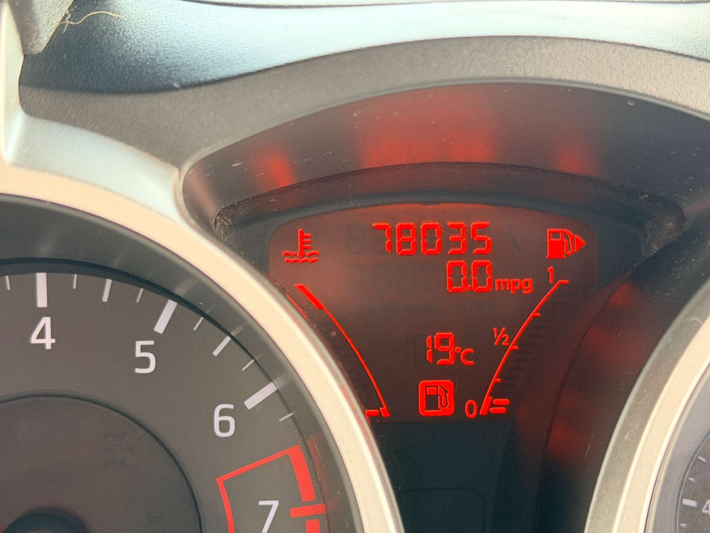 Nissan Juke 2011 1.6 Dig-t Tekna Suv Euro 5 Black #35