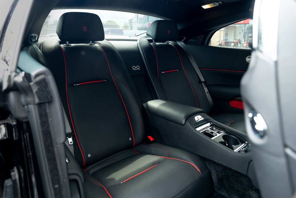 Rolls-Royce Wraith Wraith V12 Black #32