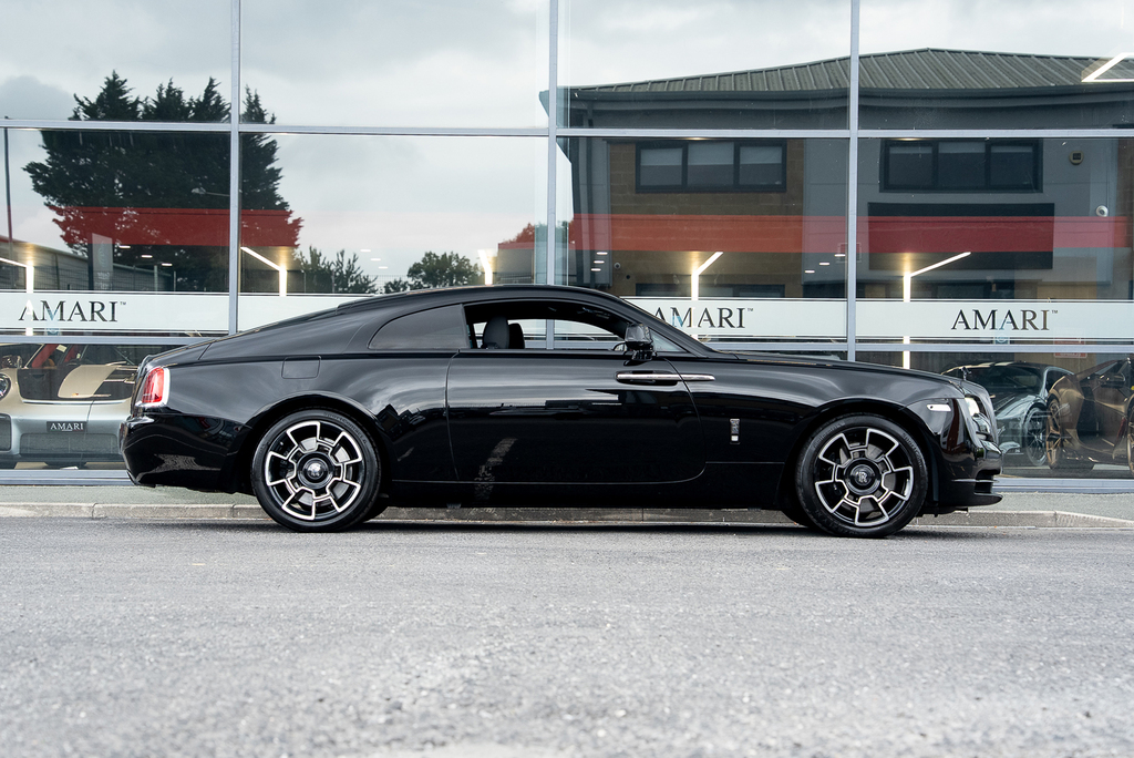Rolls-Royce Wraith Black Badge Black #2