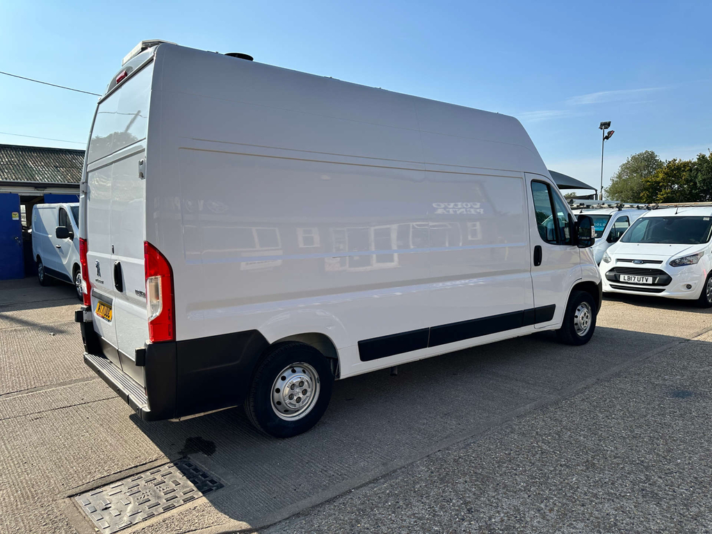 Peugeot Boxer 2021 71 Bluehdi White #9