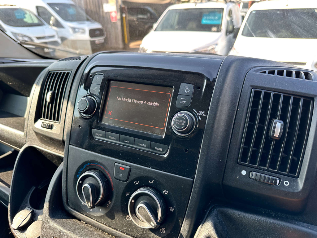 Peugeot Boxer 2021 71 Bluehdi White #18