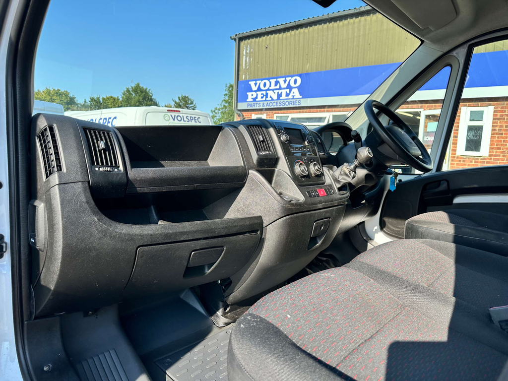 Peugeot Boxer 2021 71 Bluehdi White #26