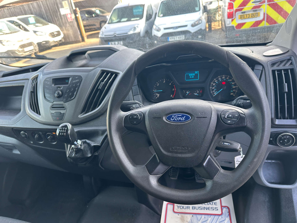 Ford Transit Custom Ford 17 Seater Trend 460 L4 Lwb H3 2.2Tdci 155Ps M White #32