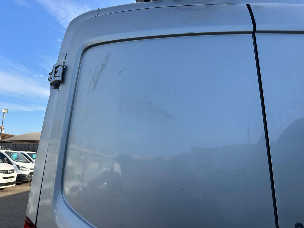 Ford Transit Custom Ford 17 Seater Trend 460 L4 Lwb H3 2.2Tdci 155Ps M White #22