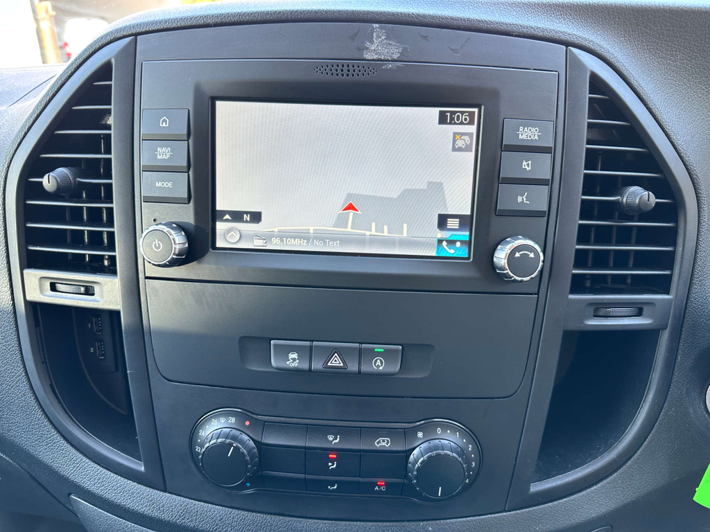 Mercedes-Benz Vito 119 Premium L1 Black #17