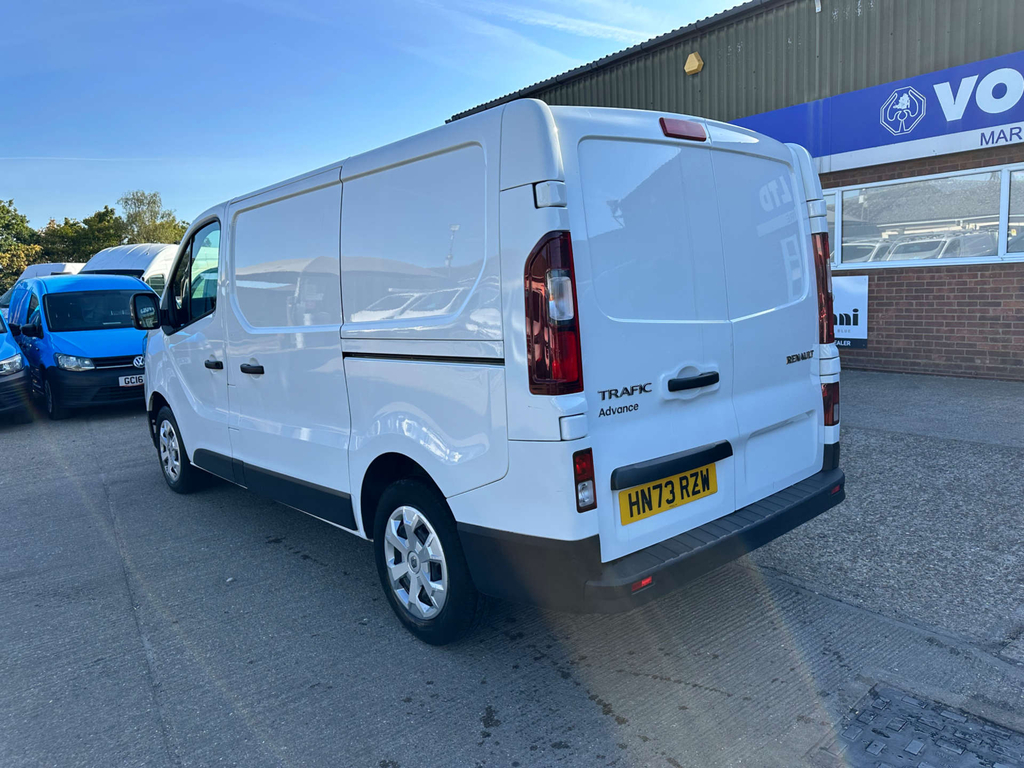 Renault Trafic Mpv White #5