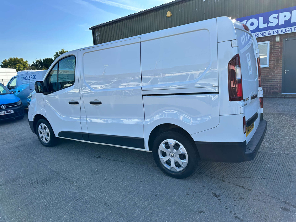 Renault Trafic Mpv White #4
