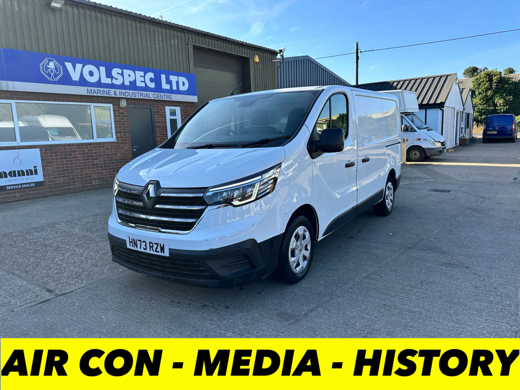 Renault Trafic Mpv White