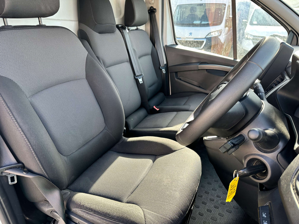 Renault Trafic Business Sl28 L1 Swb 2.0 Dci Blue Euro 6 130Ps Low White #13
