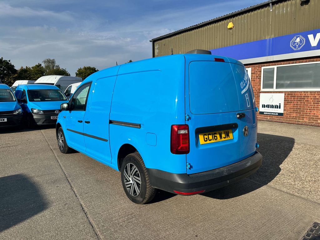 Volkswagen Caddy Maxi C20 Bluemotion Tech Startline Panel Van Man Blue #6