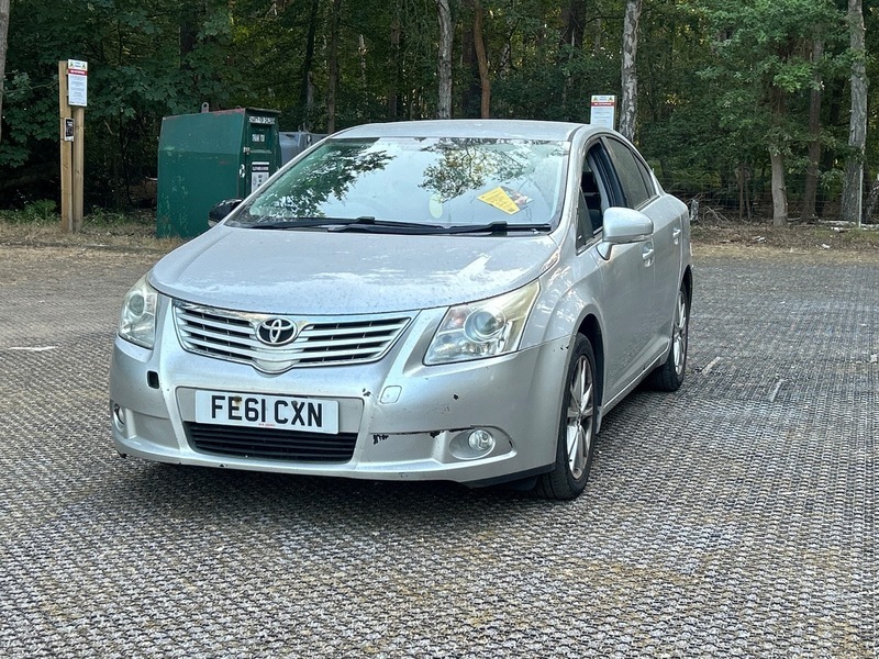 Toyota Avensis 1.8 V-matic Tr Multidrive Silver #5