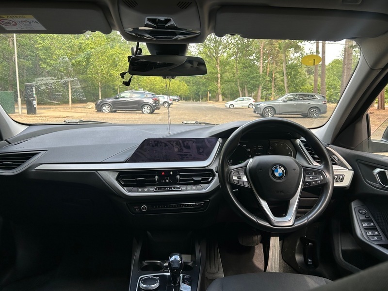 BMW 1 Series 1.5 118I Se Dct MJ69WSZ Black #5