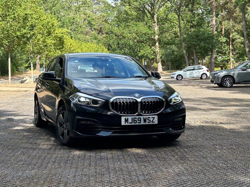 BMW 1 Series 1.5 118I Se Dct MJ69WSZ Black