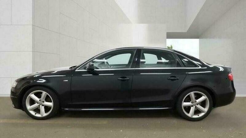 Audi A4 2.0 Tdi Executive Se Black #6