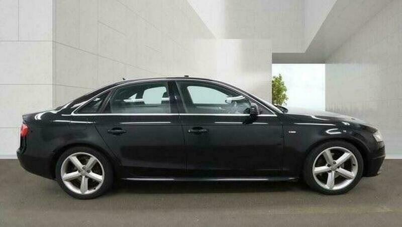 Audi A4 2.0 Tdi Executive Se Black #5