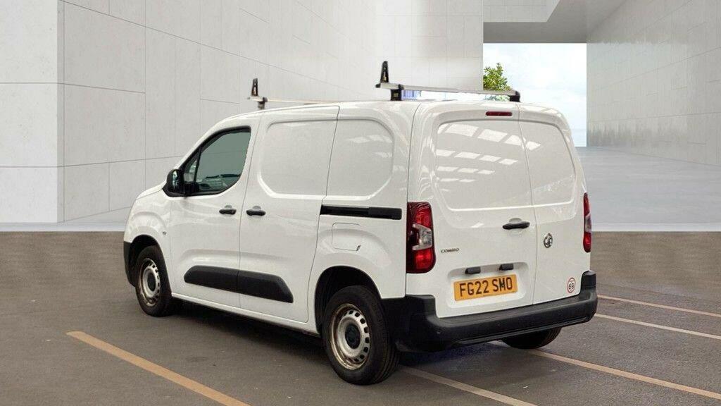 Vauxhall Combo 1.5 Turbo D 2000 Dynamic L1 H1 Euro 6 White #3