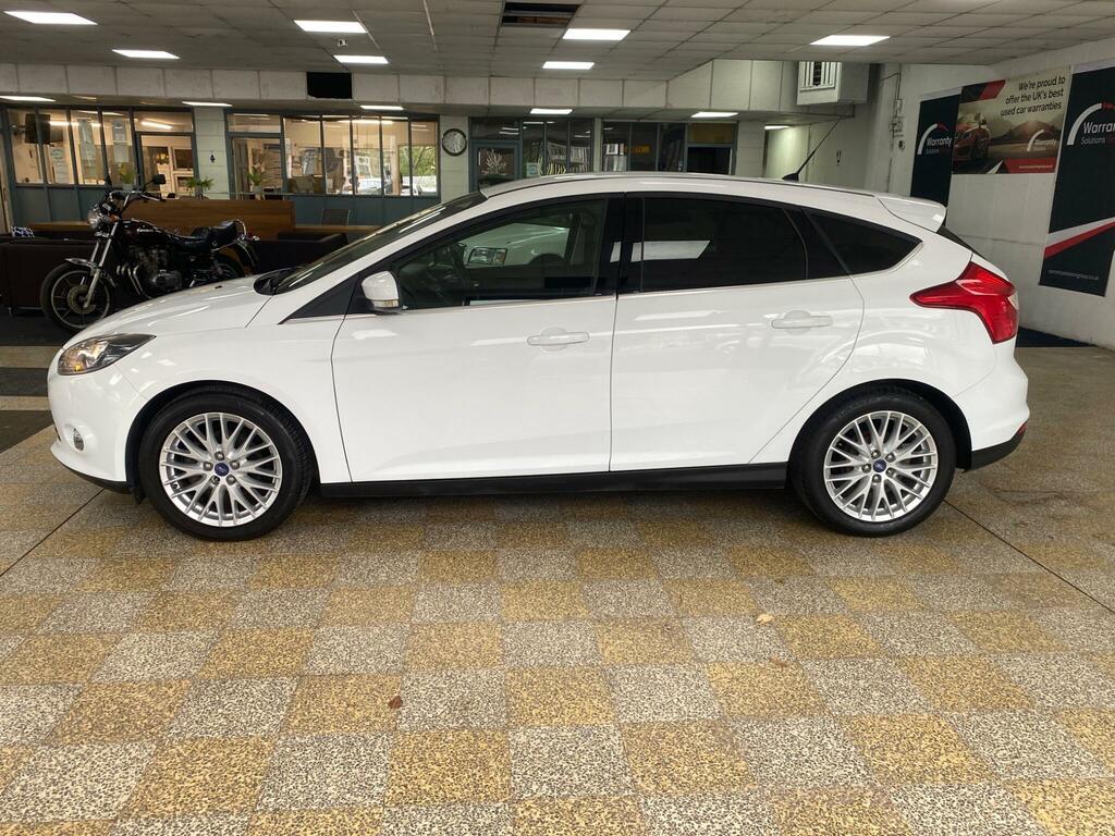 Ford Focus Zetec White #4