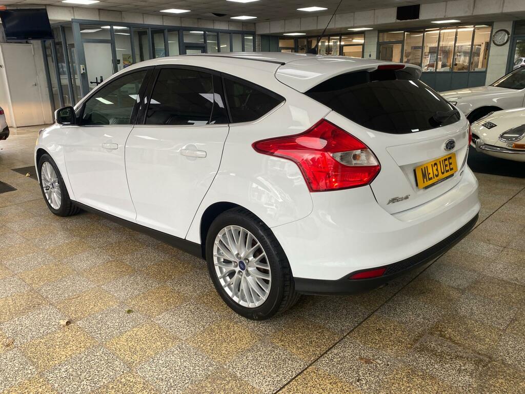 Ford Focus Zetec White #5